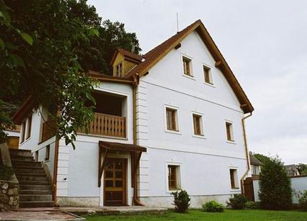 Vila Nové Hrady